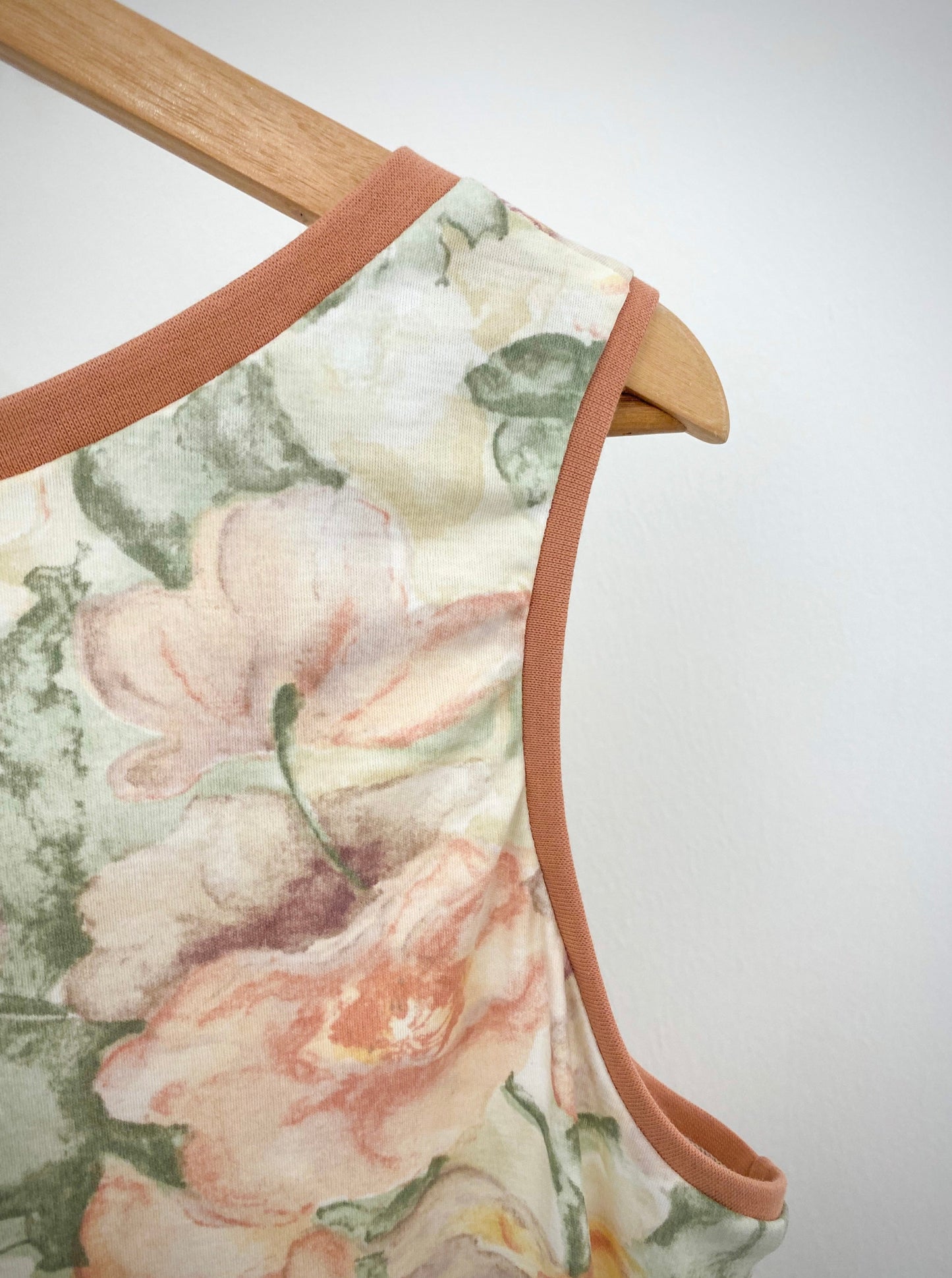 Yva – Floral