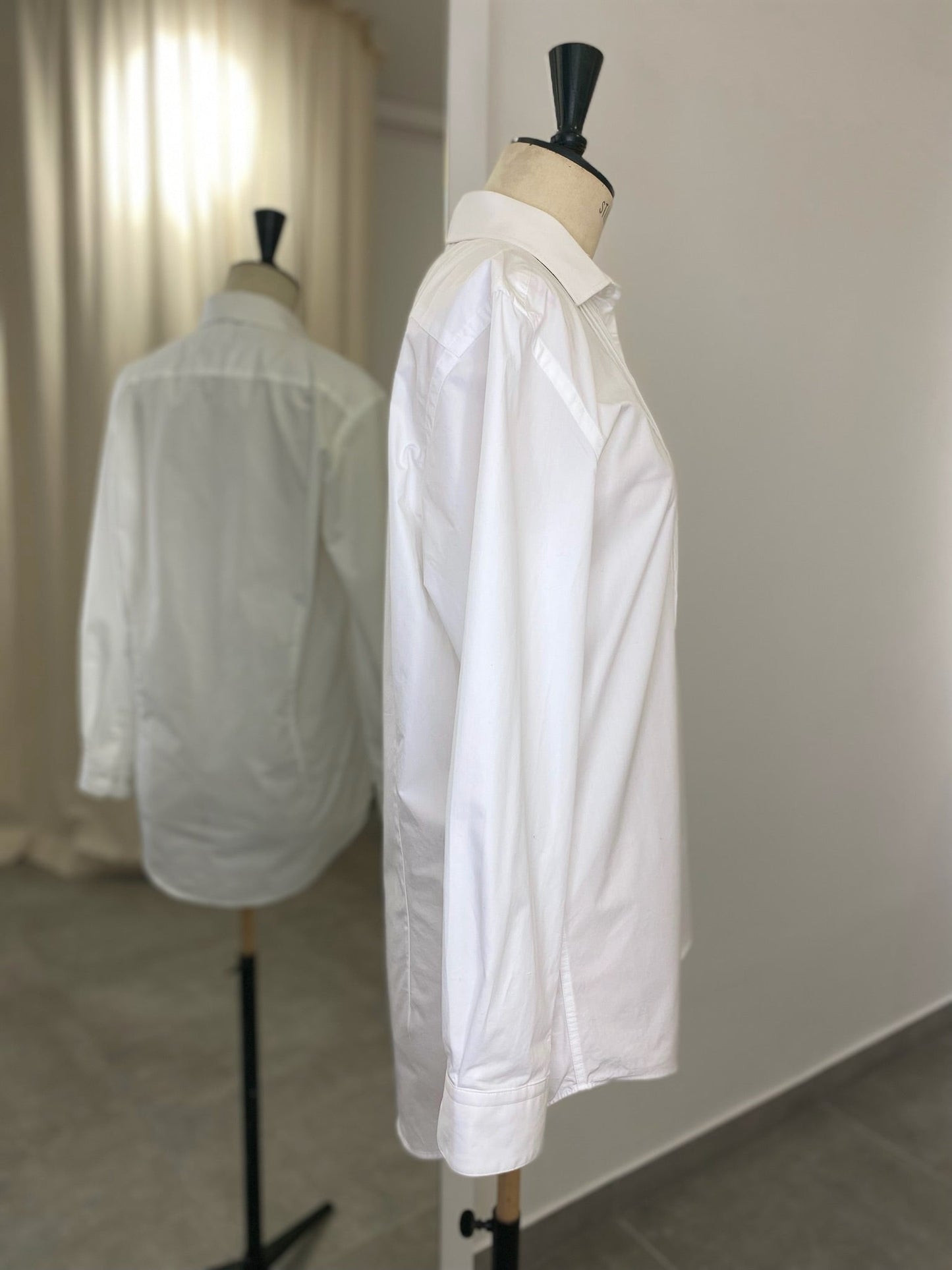 Plastron-Hemdbluse Jeanne – Baumwolle weiß